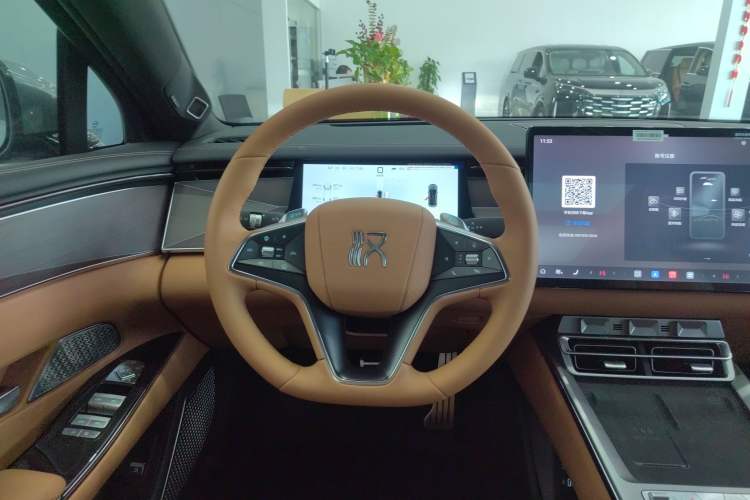 Used BYD Han L 2025 DM-p Four-Wheel-Drive LiDAR Flagship Model Steering Wheel
