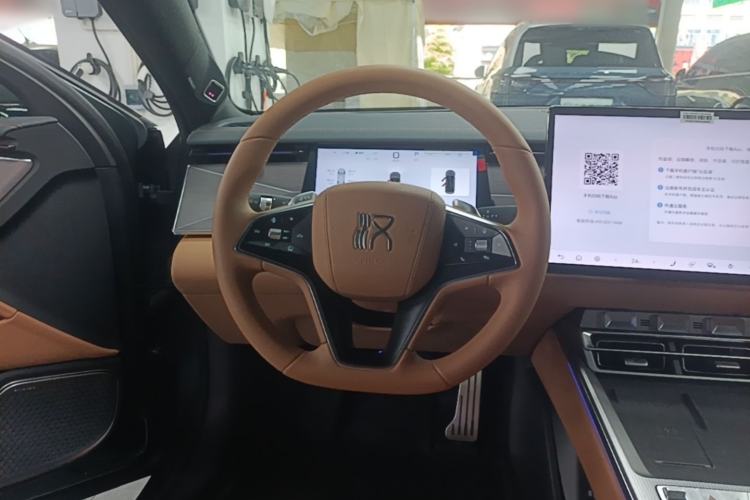 Used BYD Han L 2025 DM-p Four-Wheel-Drive LiDAR Flagship Model Steering Wheel