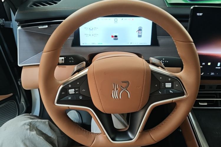 Used BYD Han L 2025 EV Four-Wheel Drive LiDAR Flagship Model Steering Wheel