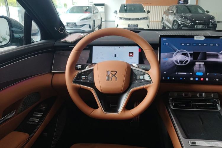 Used BYD Han L 2025 DM-p Four-Wheel-Drive LiDAR Flagship Model Steering Wheel