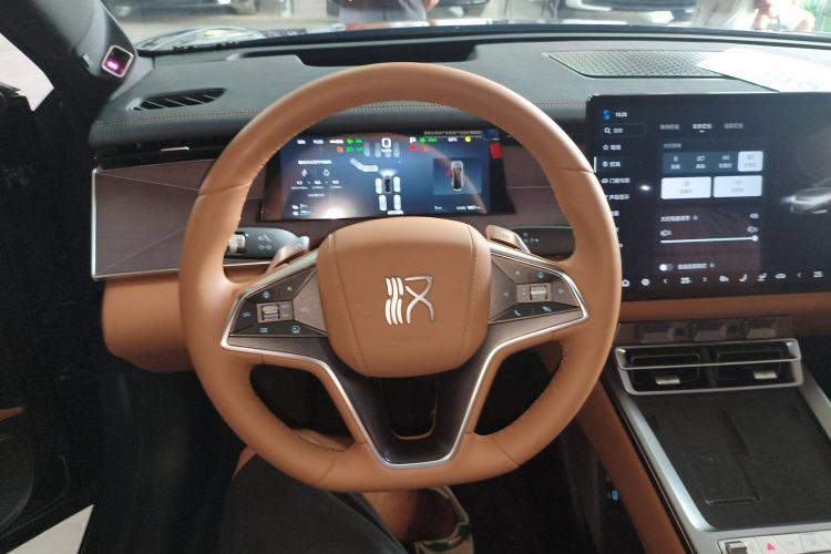 Used BYD Han L 2025 DM-p Four-Wheel-Drive LiDAR Flagship Model Steering Wheel