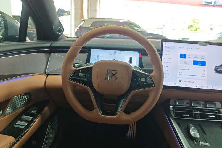 Used BYD Han L 2025 DM-p Four-Wheel-Drive LiDAR Flagship Model Steering Wheel