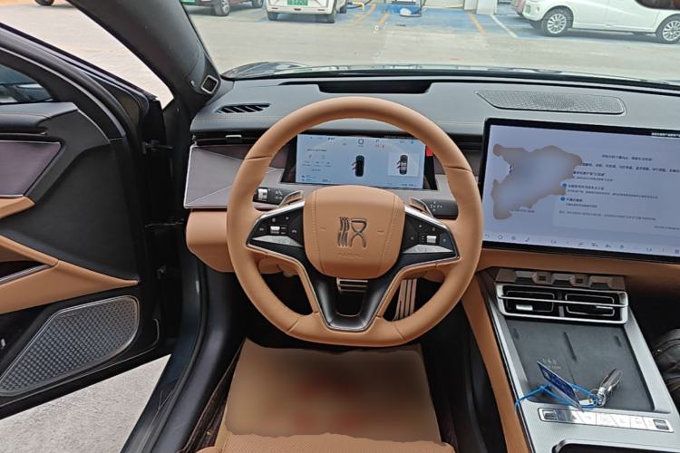 Used BYD Han L 2025 DM-p Four-Wheel-Drive LiDAR Flagship Model Steering Wheel