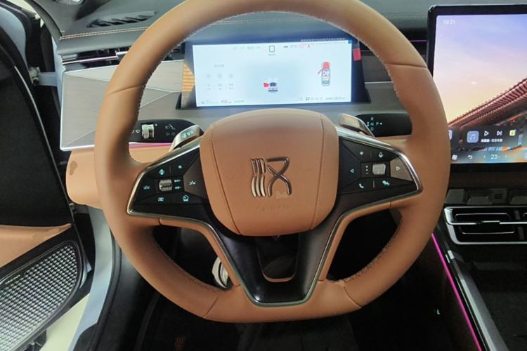 Used BYD Han L 2025 EV Four-Wheel Drive LiDAR Flagship Model Steering Wheel
