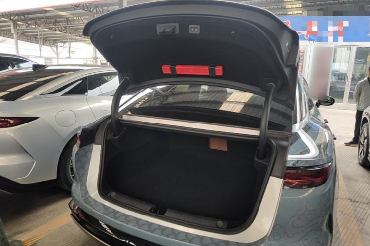 Used BYD Han L 2025 EV Four-Wheel Drive LiDAR Flagship Model Trunk