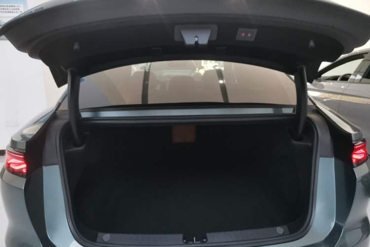 Used BYD Han L 2025 DM-p Four-Wheel-Drive LiDAR Flagship Model Trunk