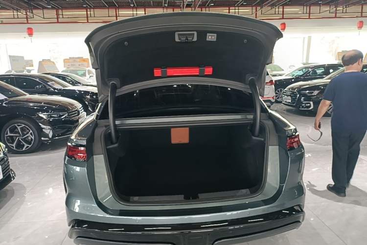 Used BYD Han L 2025 DM-p Four-Wheel-Drive LiDAR Flagship Model Trunk