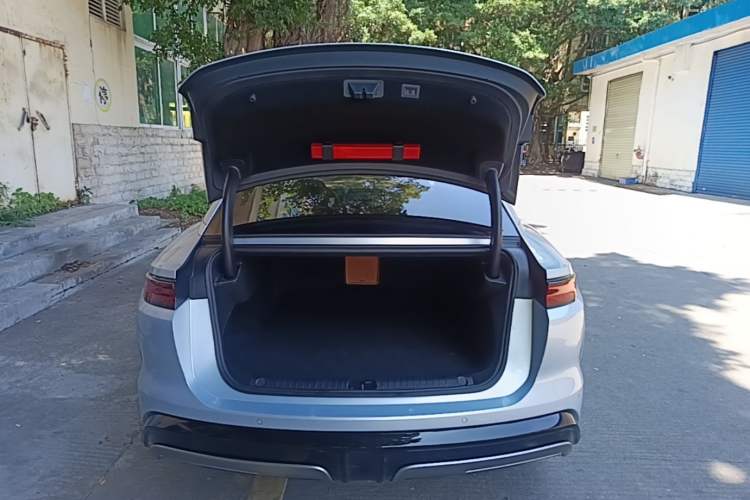 Used BYD Han L 2025 EV Four-Wheel Drive LiDAR Flagship Model Trunk
