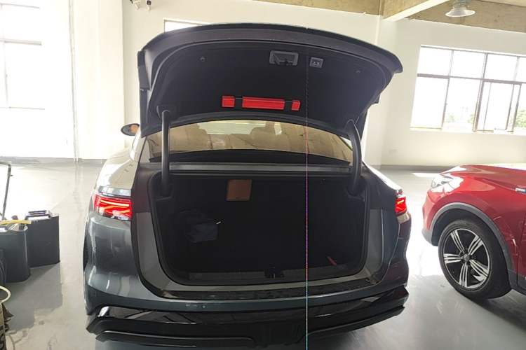 Used BYD Han L 2025 DM-p Four-Wheel-Drive LiDAR Flagship Model Trunk