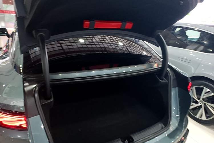 Used BYD Han L 2025 EV 701 km LiDAR Flagship Edition Trunk