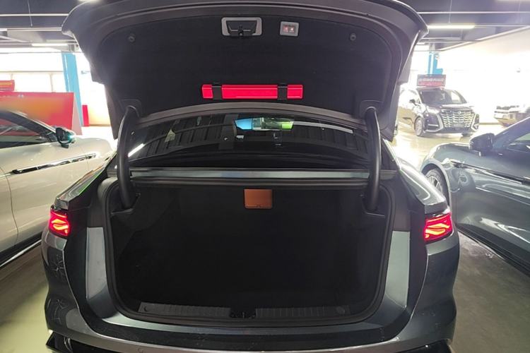 Used BYD Han L 2025 DM-p Four-Wheel-Drive LiDAR Flagship Model Trunk