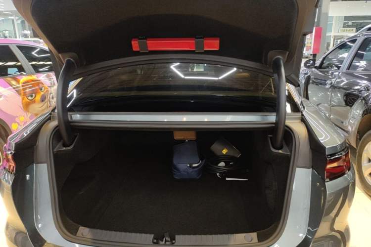 Used BYD Han L 2025 DM-p Four-Wheel-Drive LiDAR Flagship Model Trunk
