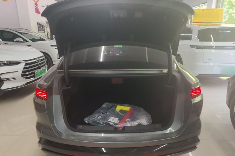 Used BYD Han L 2025 DM-p Four-Wheel-Drive LiDAR Flagship Model Trunk