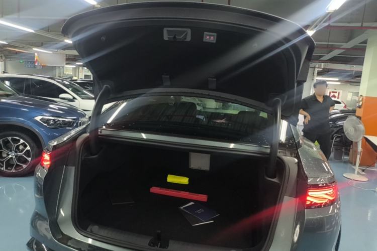 Used BYD Han L 2025 EV 701 km LiDAR Flagship Edition Trunk