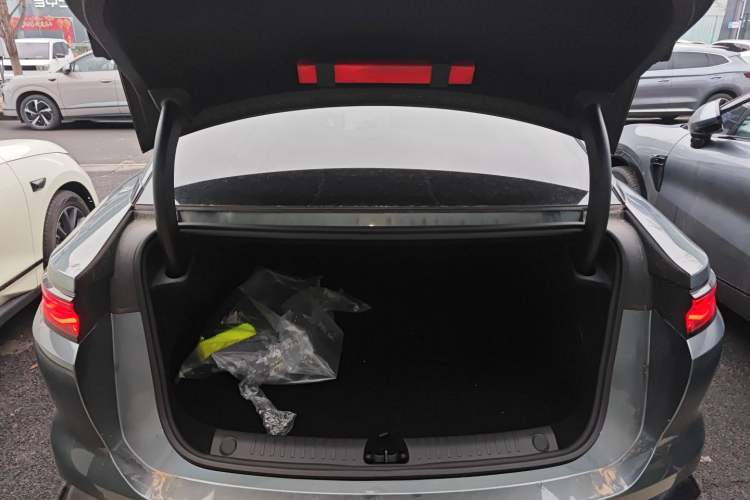 Used BYD Han L 2025 EV Four-Wheel Drive LiDAR Flagship Model Trunk