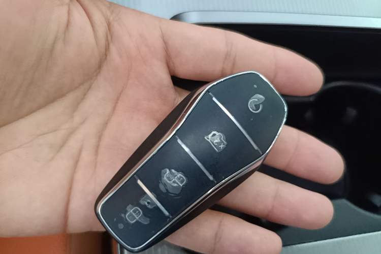 Used BYD Han L 2025 DM-p Four-Wheel-Drive LiDAR Flagship Model Vehicle Key