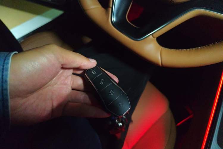 Used BYD Han L 2025 EV 701KM LiDAR Deluxe Edition Vehicle Key