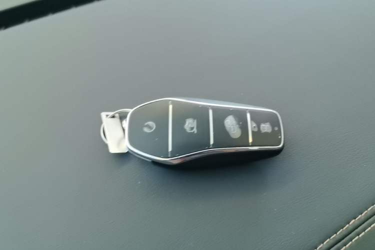 Used BYD Han L 2025 EV Four-Wheel Drive LiDAR Flagship Model Vehicle Key