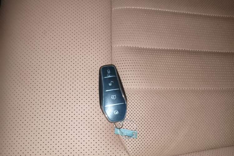 Used BYD Han L 2025 EV Four-Wheel Drive LiDAR Flagship Model Vehicle Key
