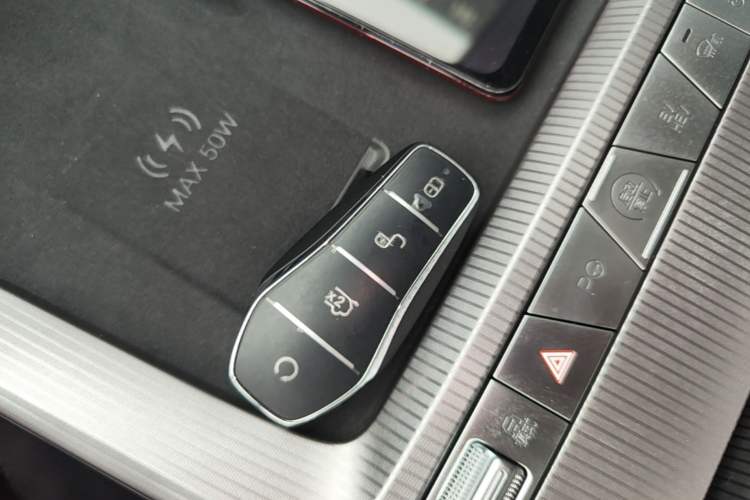 Used BYD Han L 2025 DM-i 200km LiDAR Flagship Model Vehicle Key