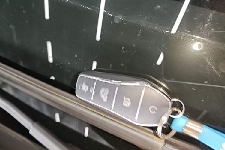 Used BYD Han L 2025 DM-p Four-Wheel-Drive LiDAR Flagship Model Vehicle Key