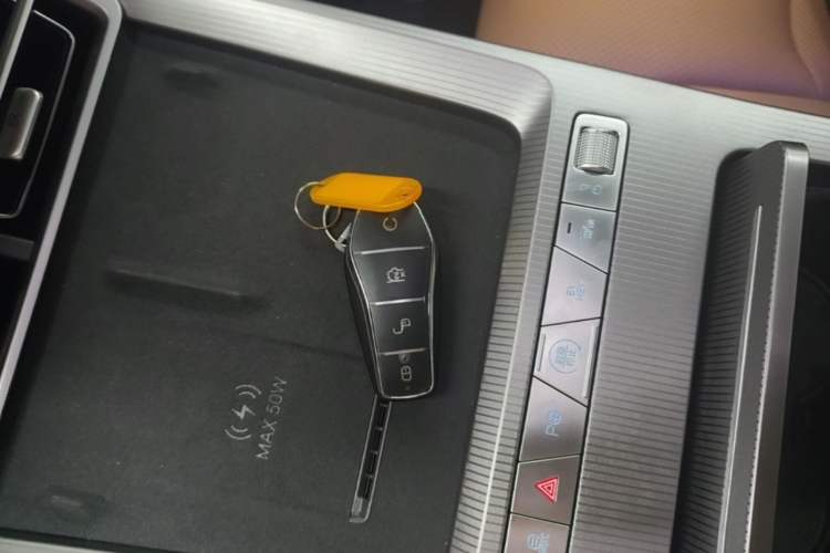 Used BYD Han L 2025 DM-p Four-Wheel-Drive LiDAR Flagship Model Vehicle Key
