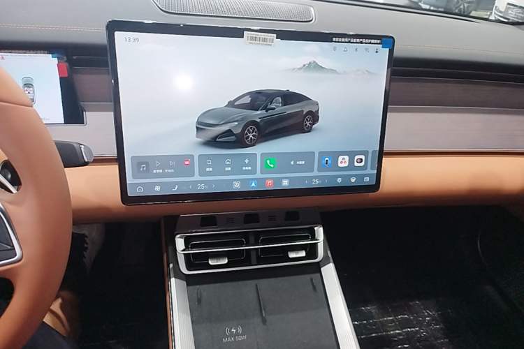 Used BYD Han L 2025 DM-i 200km LiDAR Flagship Model Audio And AC Panel