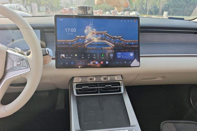 Used BYD Han L 2025 DM-i 200km LiDAR Flagship Model Audio And AC Panel