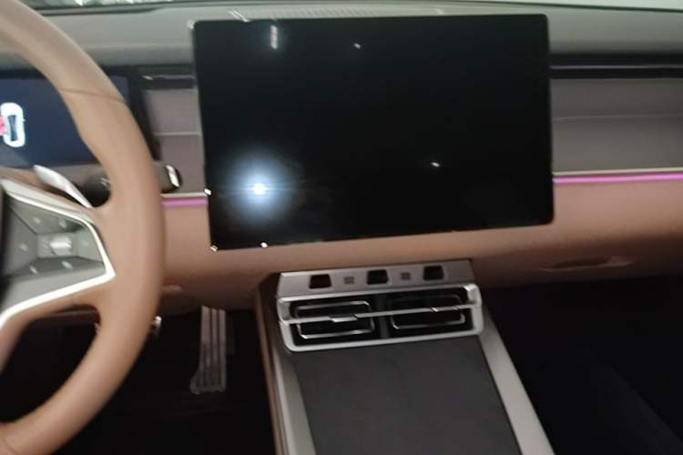 Used BYD Han L 2025 DM-p Four-Wheel-Drive LiDAR Flagship Model Audio And AC Panel