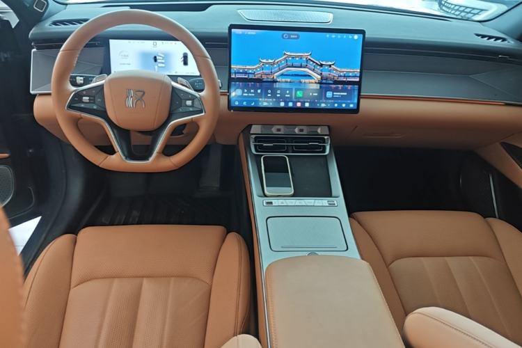 Used BYD Han L 2025 EV 701 km LiDAR Flagship Edition Center Console