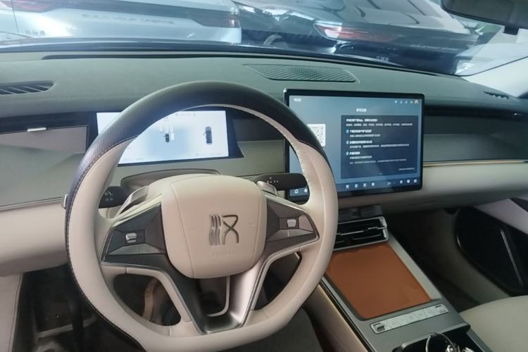 Used BYD Han L 2025 EV 701KM LiDAR Deluxe Edition Center Console