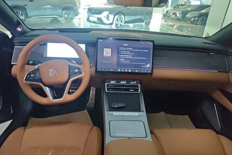Used BYD Han L 2025 DM-p Four-Wheel-Drive LiDAR Flagship Model Center Console