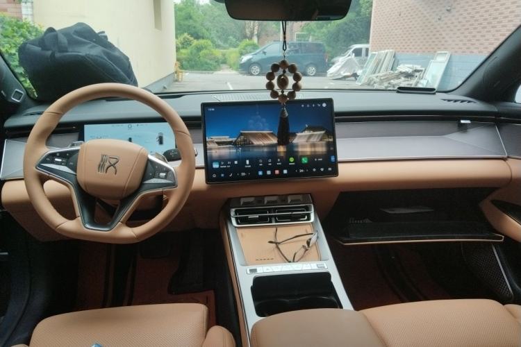 Used BYD Han L 2025 DM-i 200km LiDAR Flagship Model Center Console