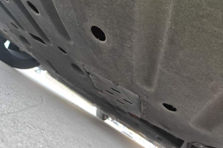 Used BYD Han L 2025 EV 701KM LiDAR Deluxe Edition Chassis Rear Right