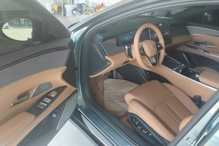 Used BYD Han L 2025 DM-p Four-Wheel-Drive LiDAR Flagship Model Driver Seat
