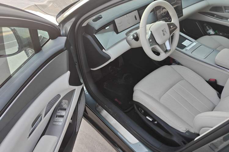 Used BYD Han L 2025 EV 701KM LiDAR Deluxe Edition Driver Seat