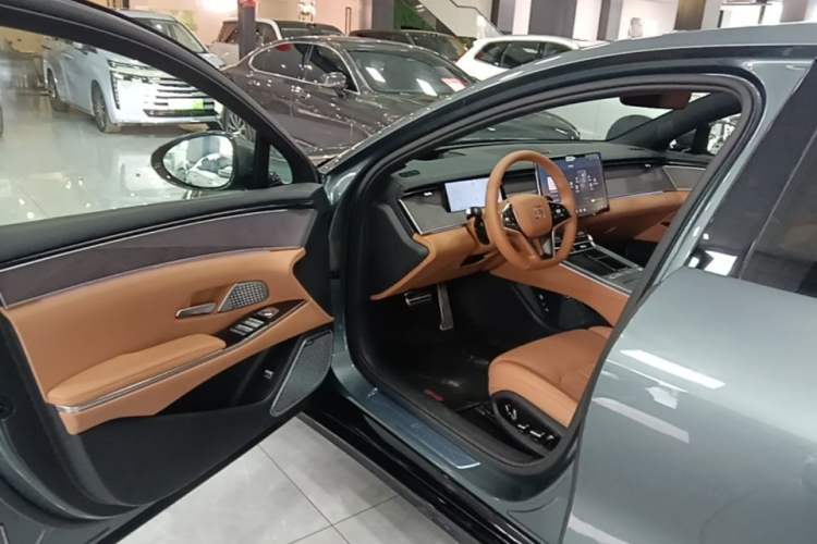 Used BYD Han L 2025 DM-p Four-Wheel-Drive LiDAR Flagship Model Driver Seat
