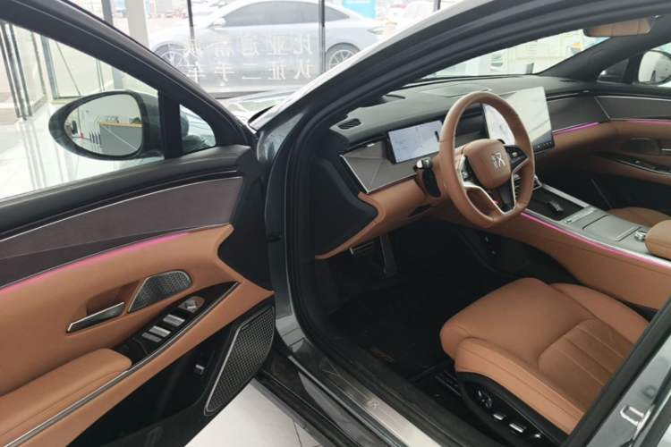 Used BYD Han L 2025 DM-p Four-Wheel-Drive LiDAR Flagship Model Driver Seat