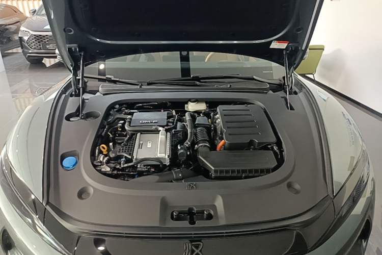 Used BYD Han L 2025 DM-p Four-Wheel-Drive LiDAR Flagship Model Engine Bay