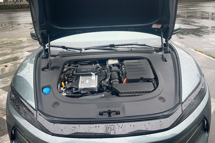 Used BYD Han L 2025 DM-p Four-Wheel-Drive LiDAR Flagship Model Engine Bay