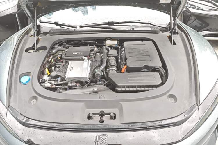 Used BYD Han L 2025 DM-i 200KM LiDAR Luxury Model Engine Bay