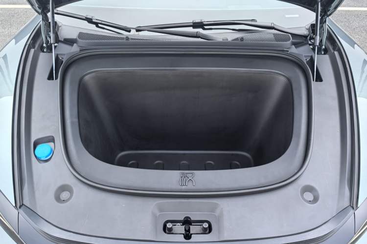 Used BYD Han L 2025 EV 701 km LiDAR Flagship Edition Engine Bay