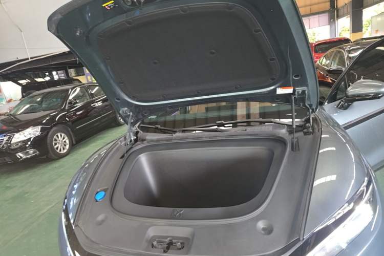 Used BYD Han L 2025 EV 701KM LiDAR Deluxe Edition Engine Bay