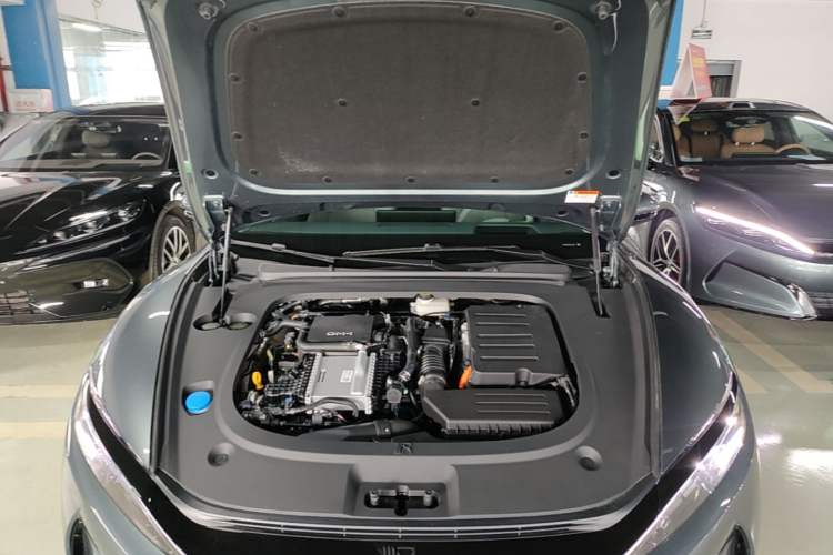 Used BYD Han L 2025 DM-i 200km LiDAR Flagship Model Engine Bay