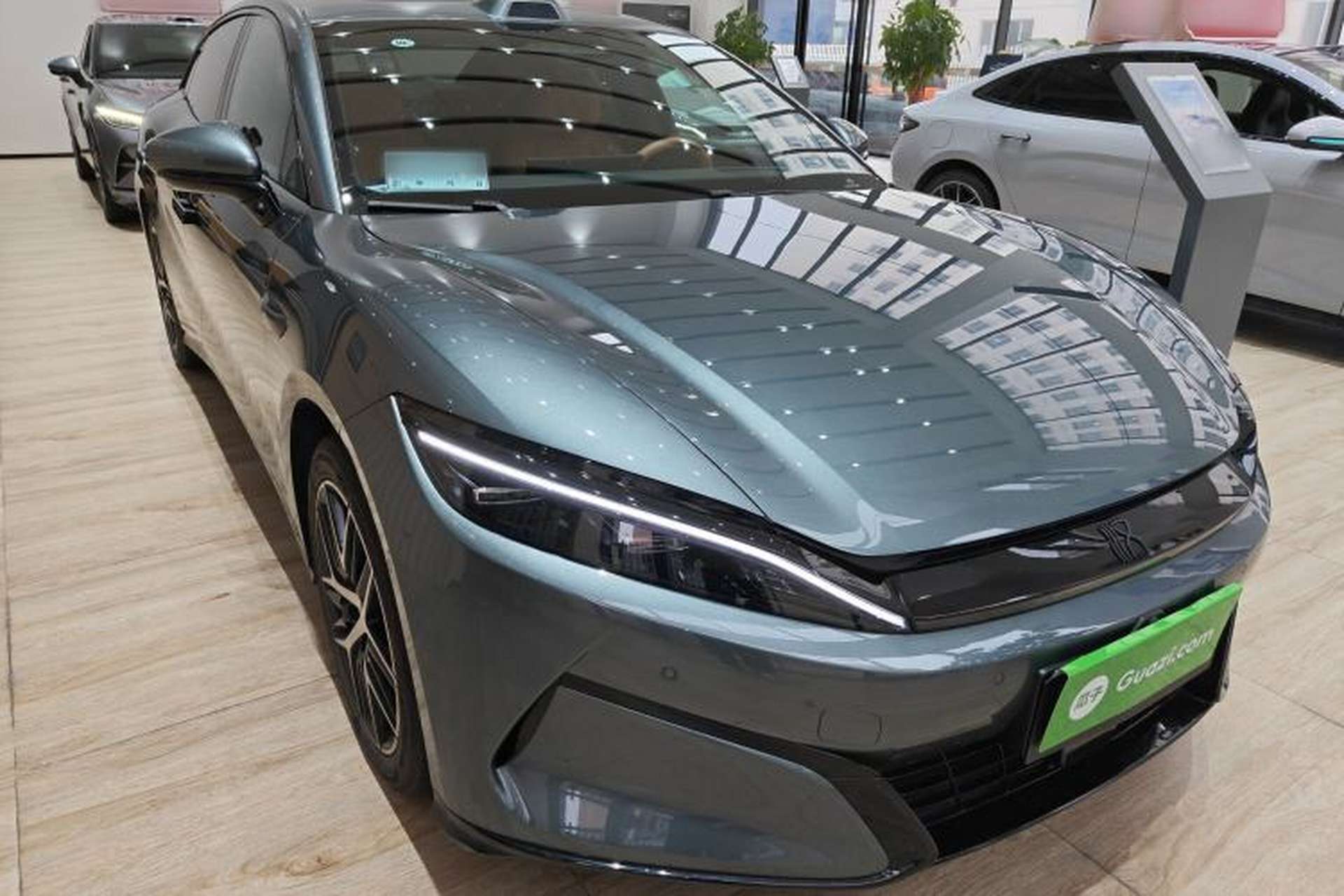 Used BYD Han L 2025 DM-p Four-Wheel-Drive LiDAR Flagship Model Exterior 1