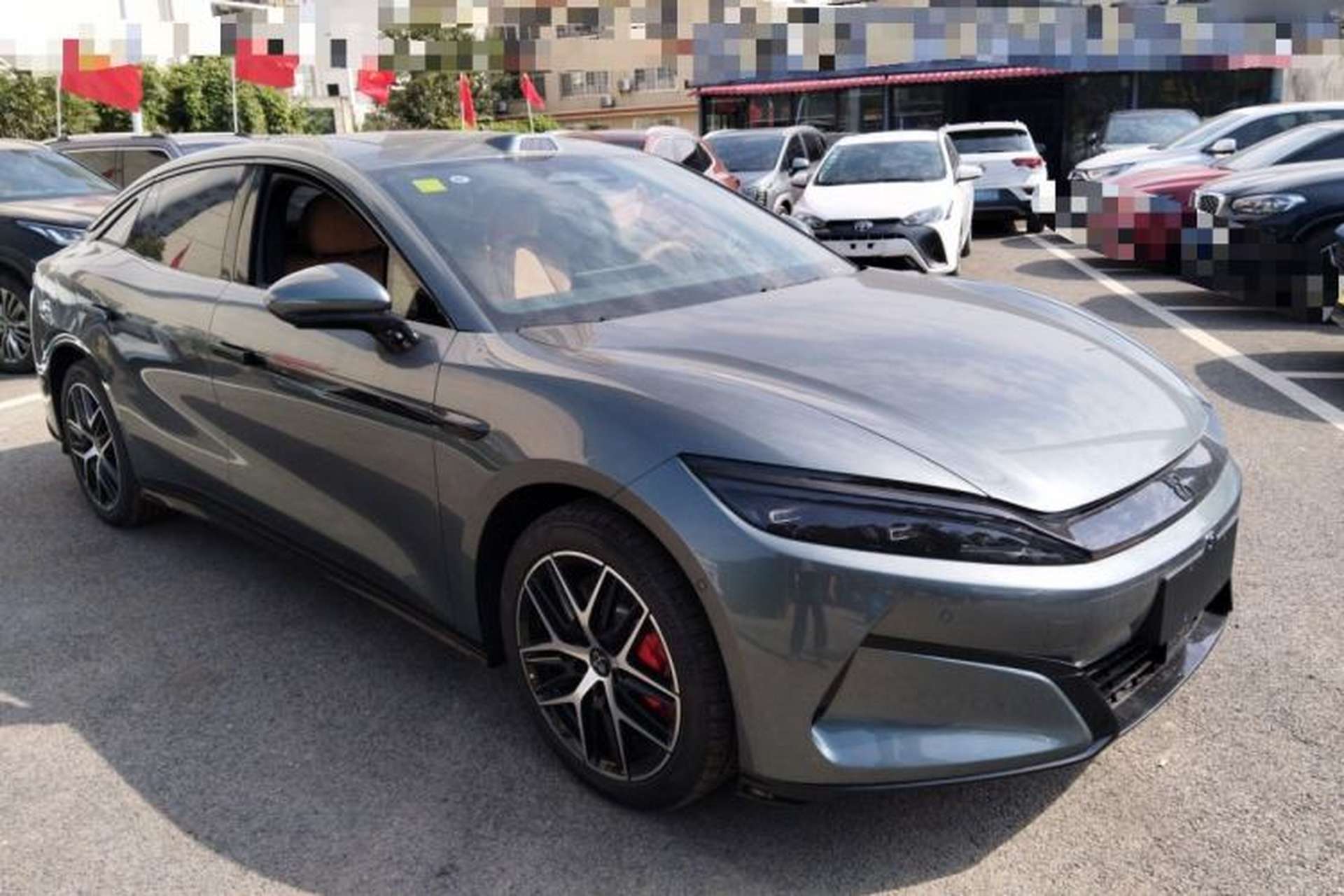 Used BYD Han L 2025 DM-p Four-Wheel-Drive LiDAR Flagship Model Exterior 2