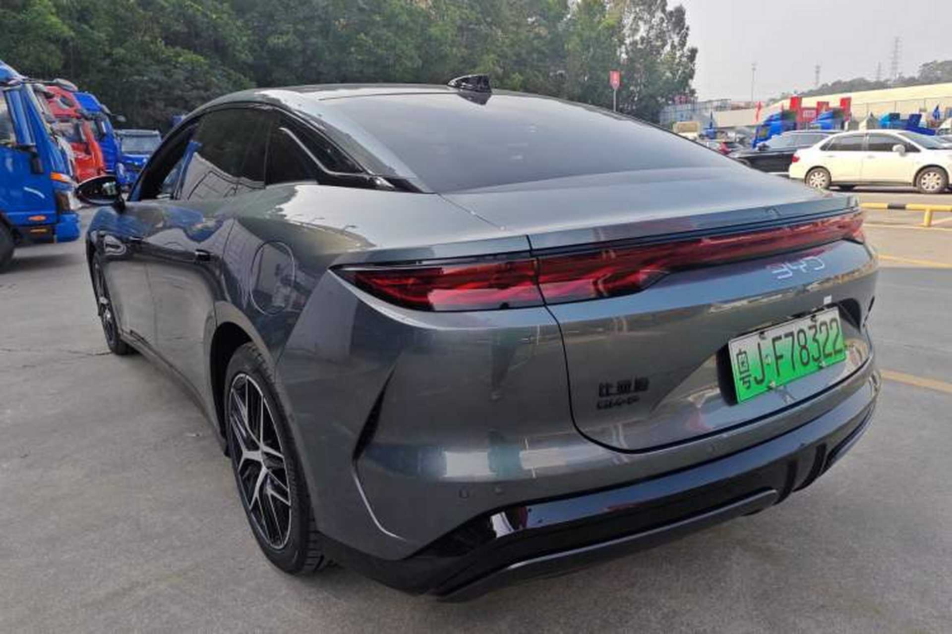 Used BYD Han L 2025 DM-p Four-Wheel-Drive LiDAR Flagship Model Exterior 3
