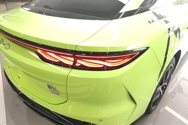 Used BYD Han L 2025 EV Four-Wheel Drive LiDAR Flagship Model Exterior 3