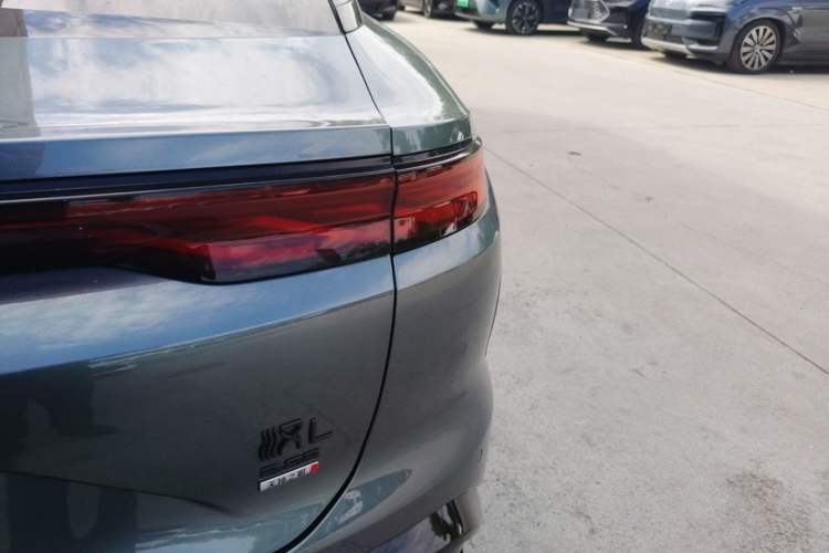 Used BYD Han L 2025 DM-p Four-Wheel-Drive LiDAR Flagship Model Exterior 3
