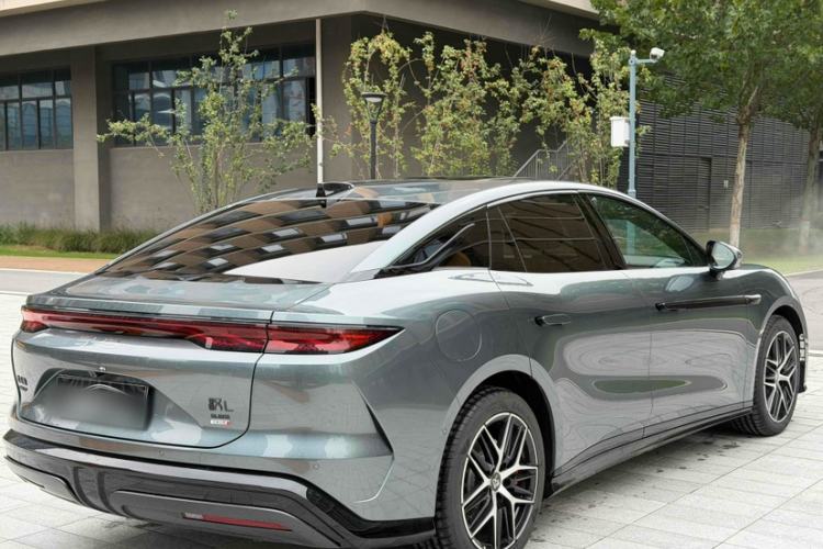 Used BYD Han L 2025 DM-p Four-Wheel-Drive LiDAR Flagship Model Exterior 4